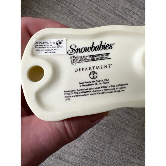 Department 56 Snowbabies Fun With Frosty The Snowman Figure 2003 - Picture 7 of 10